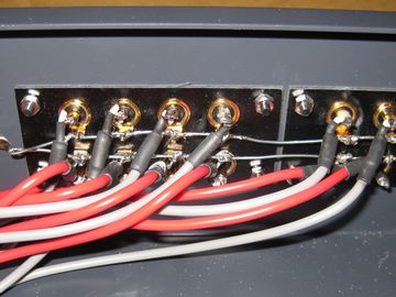 svc-200_rca.jpg(34936 byte)