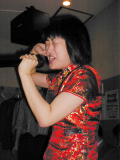 singer2