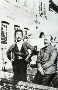 http://www.uchiyama-shoten.co.jp/company/rojin_kanzou.jpg